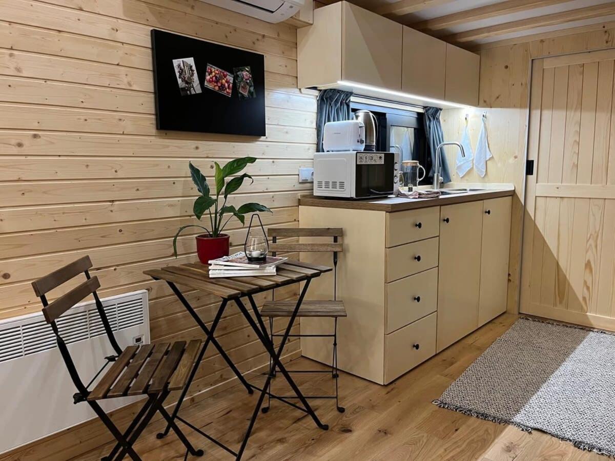 Lisi Grun Tiny House By Tiny Away Villa Sattledt Eksteriør billede