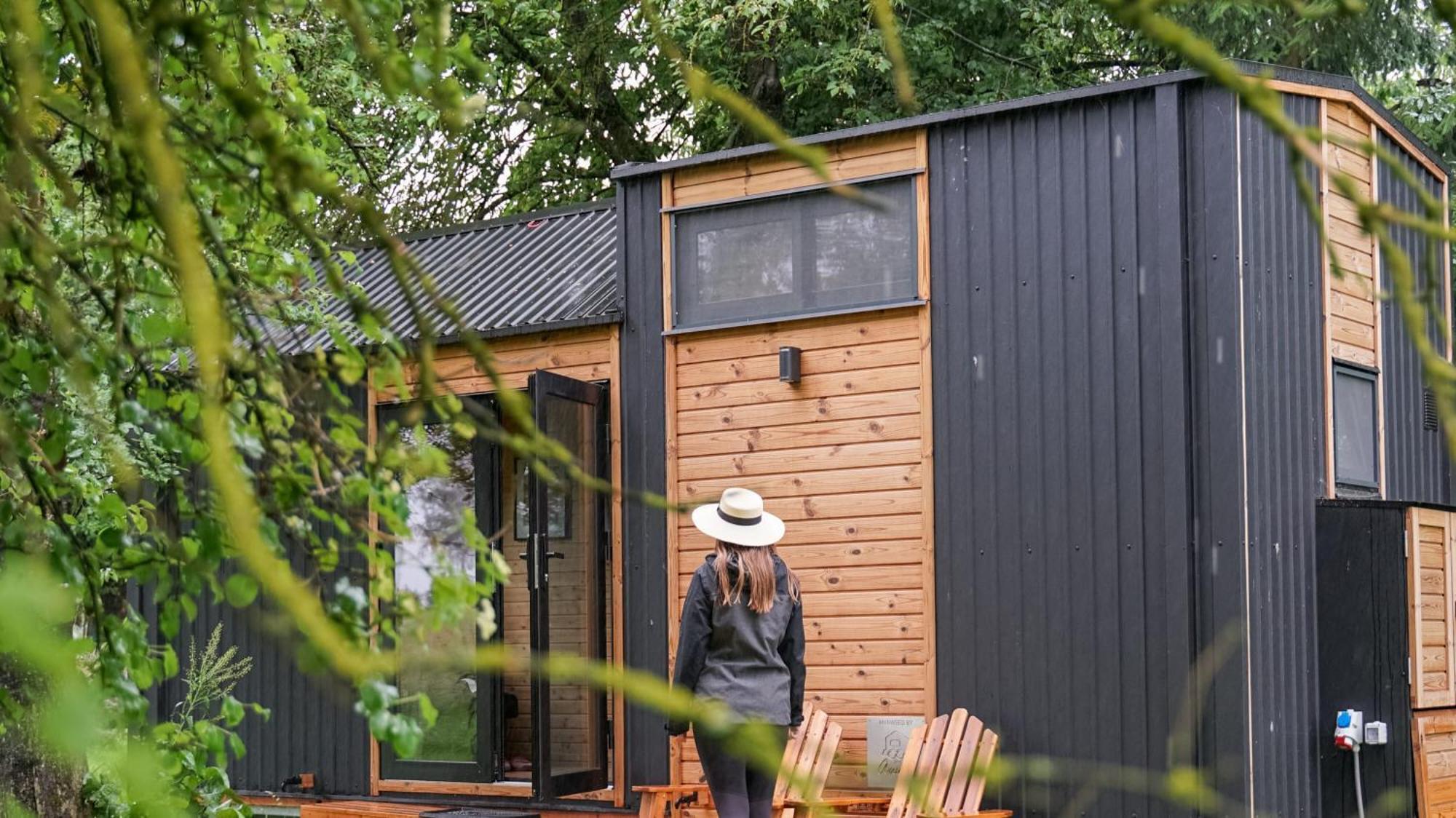 Lisi Grun Tiny House By Tiny Away Villa Sattledt Eksteriør billede